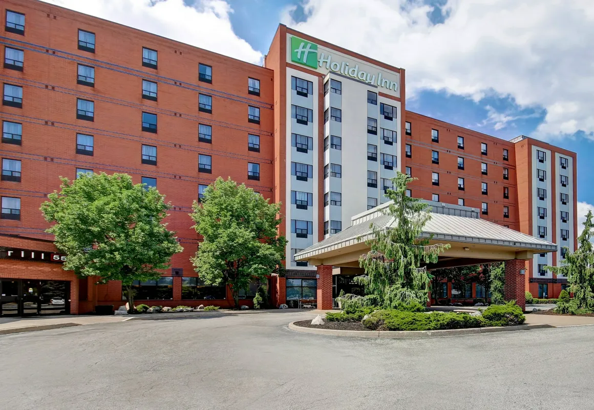 Holiday Inn & Suites Windsor Ambassador Bridge by IHG hotel hero