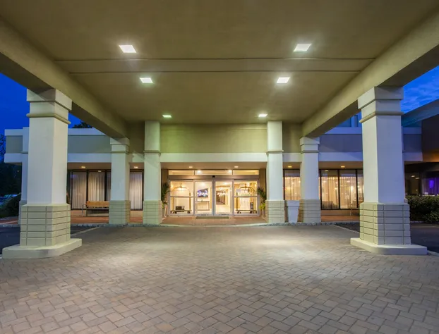 Holiday Inn & Suites Parsippany Fairfield by IHG hotel detail image 3