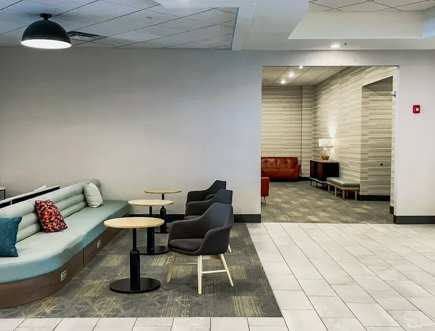 Holiday Inn Omaha Downtown - Waterpark by IHG hotel detail image 2