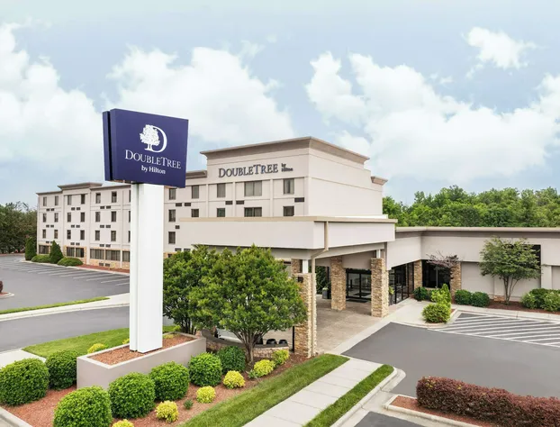 DoubleTree by Hilton Greensboro Airport hotel detail image 1