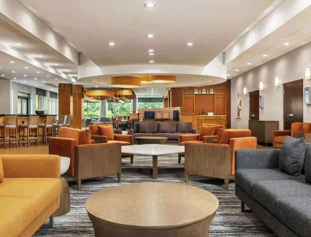 DoubleTree by Hilton Greensboro Airport hotel detail image 4