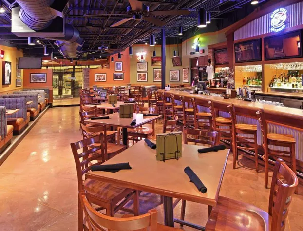 Wyndham Grand Executive Center Little Rock Airport hotel detail image 3