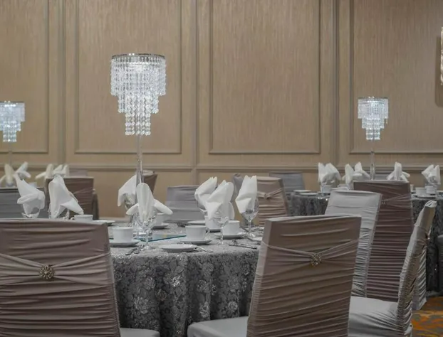 Holiday Inn Winnipeg South by IHG hotel detail image 2