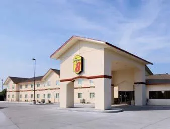 Super 8 by Wyndham Alma hotel detail image 1