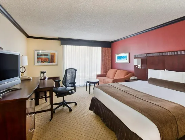 Crowne Plaza Albuquerque by IHG hotel detail image 3
