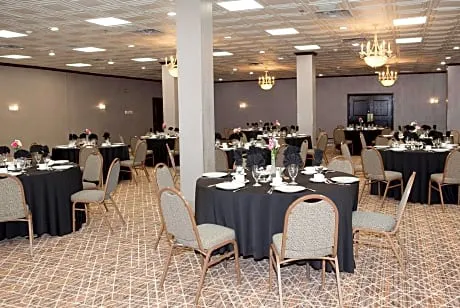 Radisson Hotel Oklahoma City Northwest hotel detail image 4