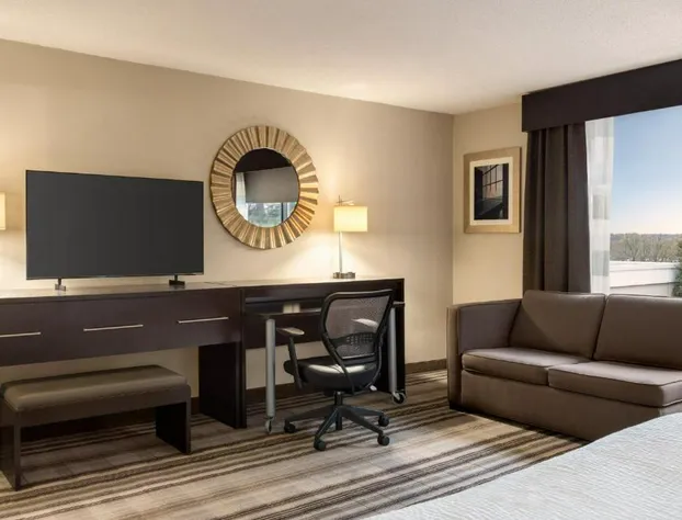 Holiday Inn Gaithersburg by IHG hotel detail image 3