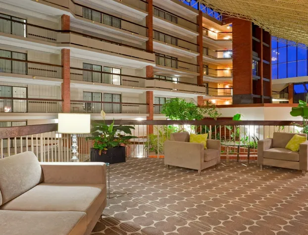 Holiday Inn Oakville Centre by IHG hotel detail image 1