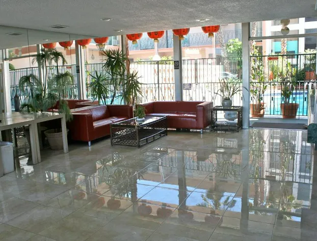 Royal Century Hotel hotel detail image 4