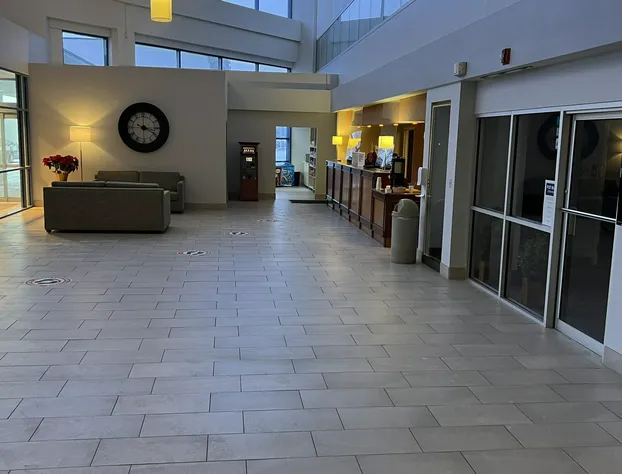 Gateway Hotel & Convention Center hotel detail image 2