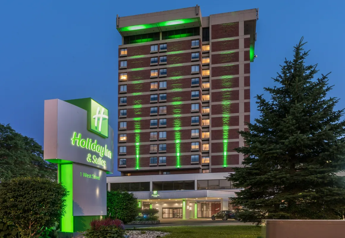 Holiday Inn & Suites Pittsfield-Berkshires by IHG hotel hero