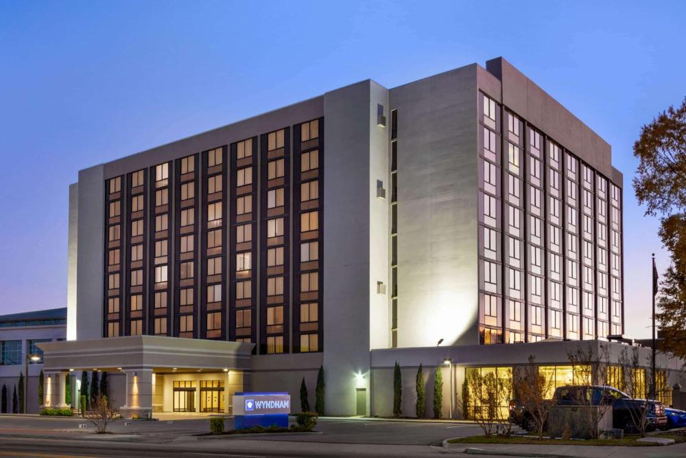 Wyndham Fort Smith City Center hotel hero