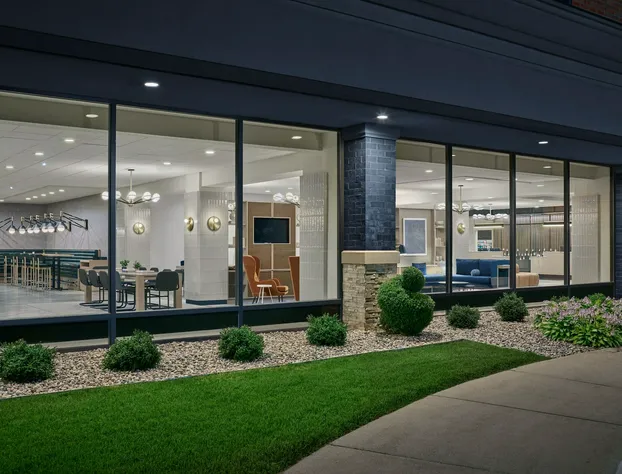 Delta Hotels by Marriott Muskegon Convention Center hotel detail image 1