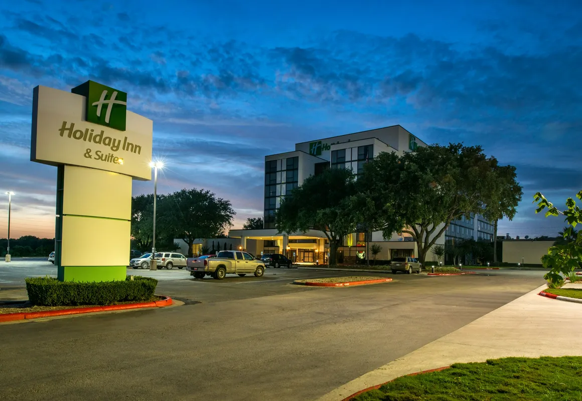 Holiday Inn Hotel & Suites Beaumont Plaza (I-10 & Walden) by IHG hotel hero