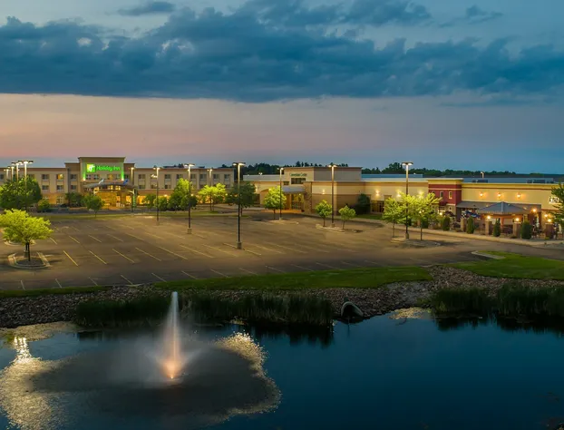 Holiday Inn Stevens Point - Convention Ctr by IHG hotel detail image 1