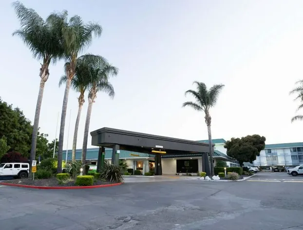 Holiday Inn Dublin-Pleasanton by IHG hotel detail image 1