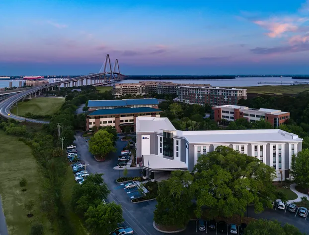 Hotel Indigo Mount Pleasant by IHG hotel detail image 3