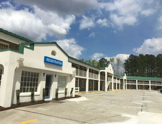 Motel 6 Walterboro, SC hotel detail image 1