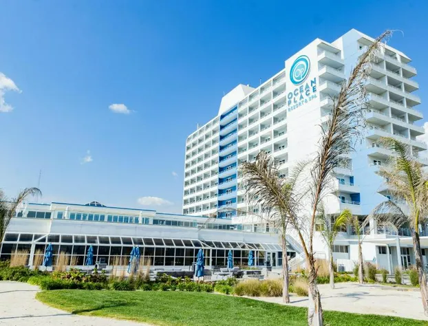 Ocean Place Resort And Spa hotel detail image 2