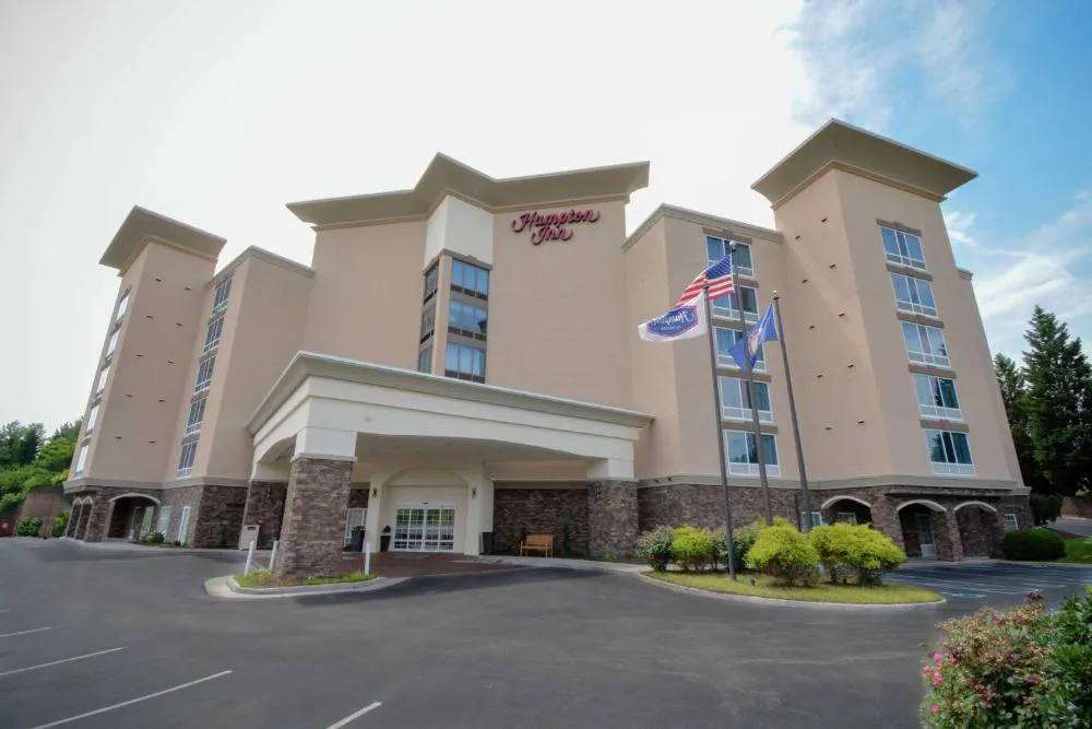 Hampton Inn Salem East - Electric Road hotel hero