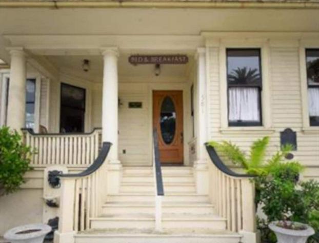 Pacific Grove Inn hotel detail image 2