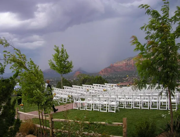 Sky Ranch Lodge hotel detail image 1