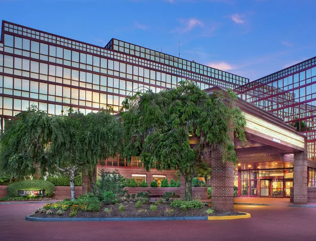 LaGuardia Plaza Hotel hotel detail image 1