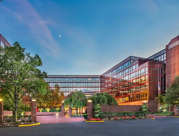 LaGuardia Plaza Hotel hotel detail image 2