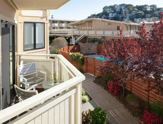 The Lodge at Tiburon hotel detail image 3