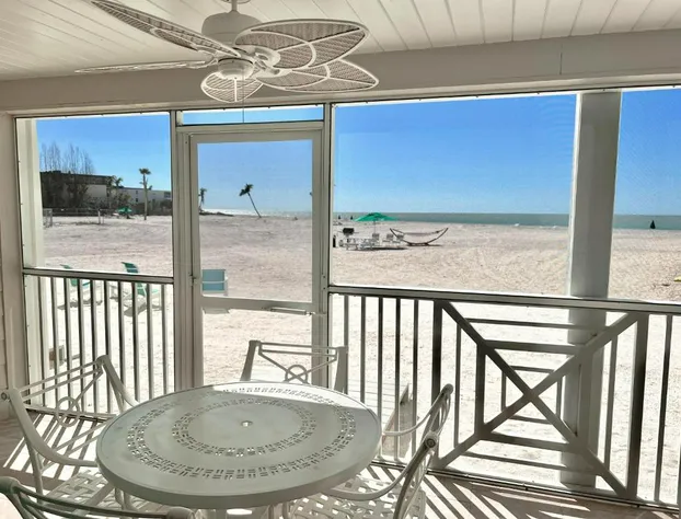 Island Inn hotel detail image 1