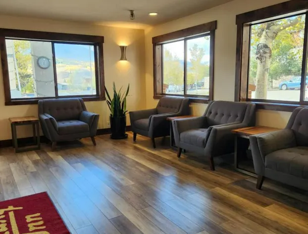 Luxury Inn And Suites hotel detail image 4