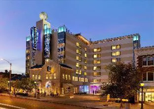 Moonrise Hotel hotel detail image 1