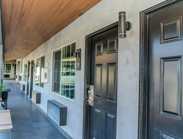 Monterey Surf Inn hotel detail image 4