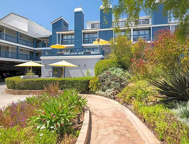 Mariposa Inn & Suites hotel detail image 1