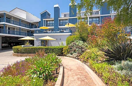 Mariposa Inn & Suites hotel detail image 4