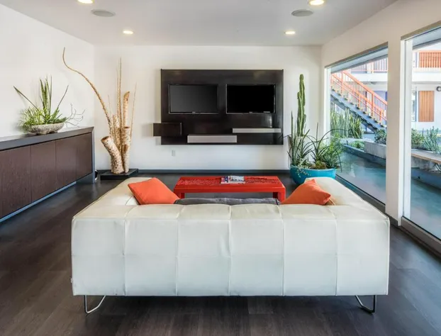 The Tangerine - A Burbank Hotel hotel detail image 4