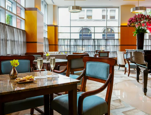 Hotel Giraffe by Library Hotel Collection hotel detail image 2