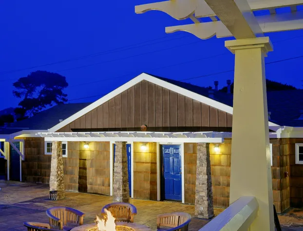 Lighthouse Lodge And Cottages hotel detail image 4