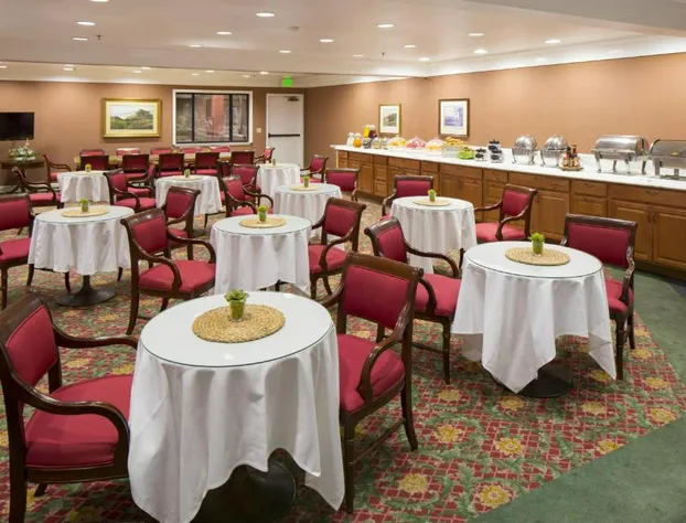 Campbell Inn hotel detail image 4