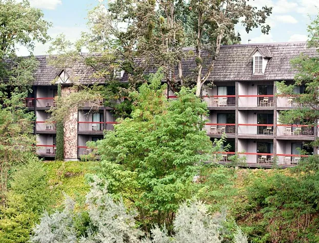 Riverside Inn hotel detail image 1