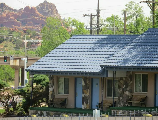Silver Saddle Motel hotel detail image 4