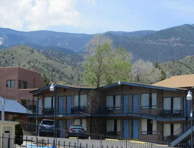 Silver Saddle Motel hotel detail image 1