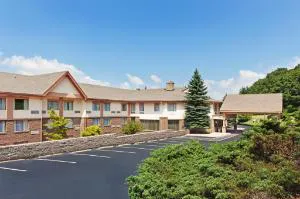Holiday Inn Express Blowing Rock South by IHG hotel detail image 1