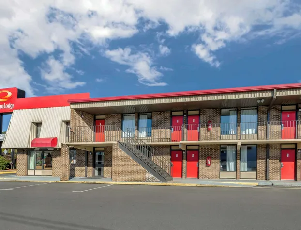 Econo Lodge Creedmoor - Butner hotel detail image 1