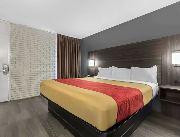 Econo Lodge Creedmoor - Butner hotel detail image 3