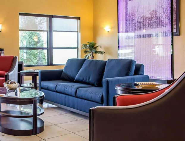 Comfort Inn & Suites Franklin East hotel detail image 3