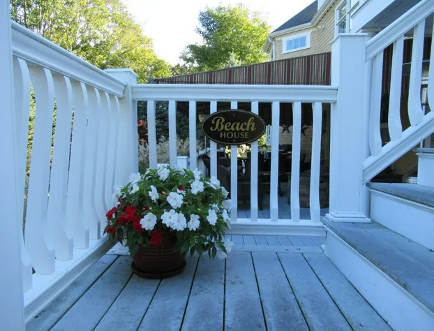 Falmouth Heights Motor Lodge hotel detail image 2