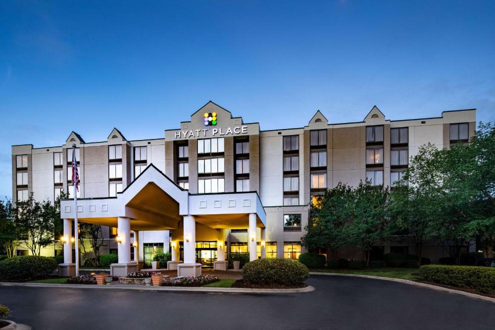 Hyatt Place Dallas/Park Central hotel hero