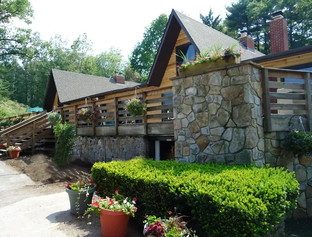 Inn at Deep Creek hotel detail image 1