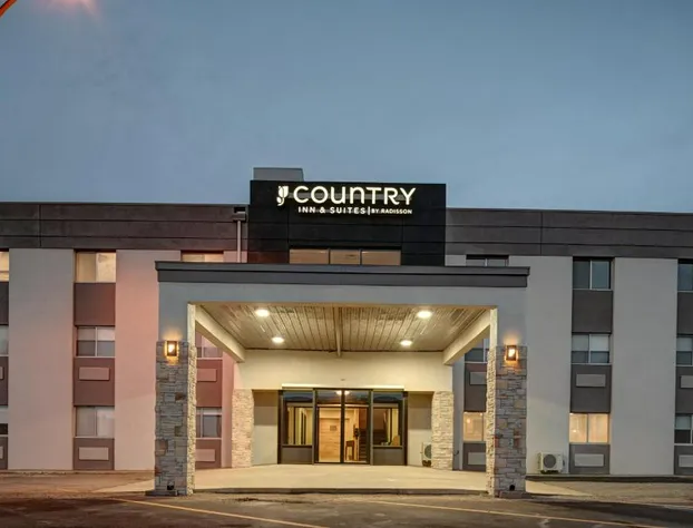 Country Inn & Suites by Radisson, Pierre, SD hotel detail image 1